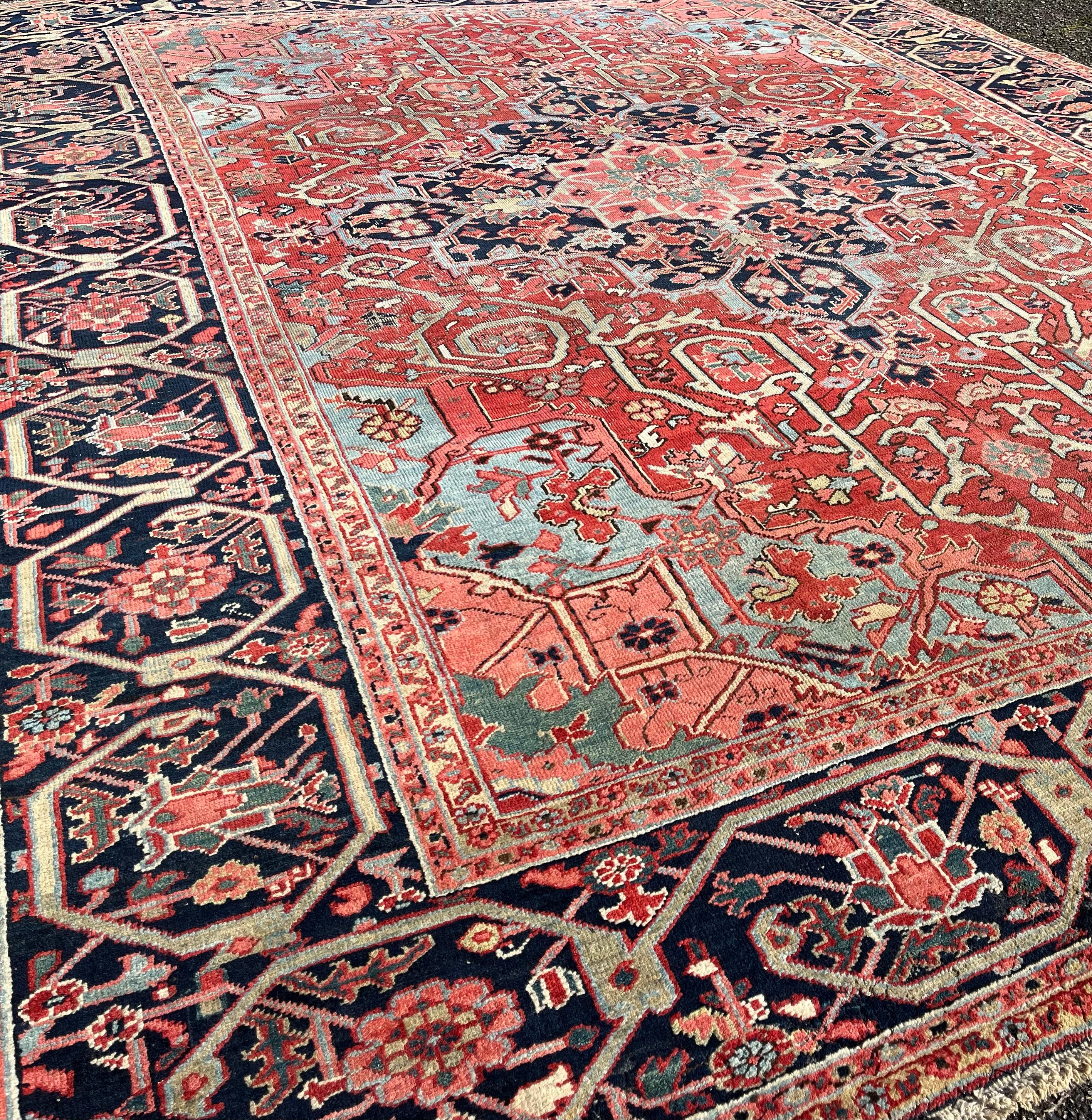Antik Heriz Carpet Circa 1900/1910 For Sale 2