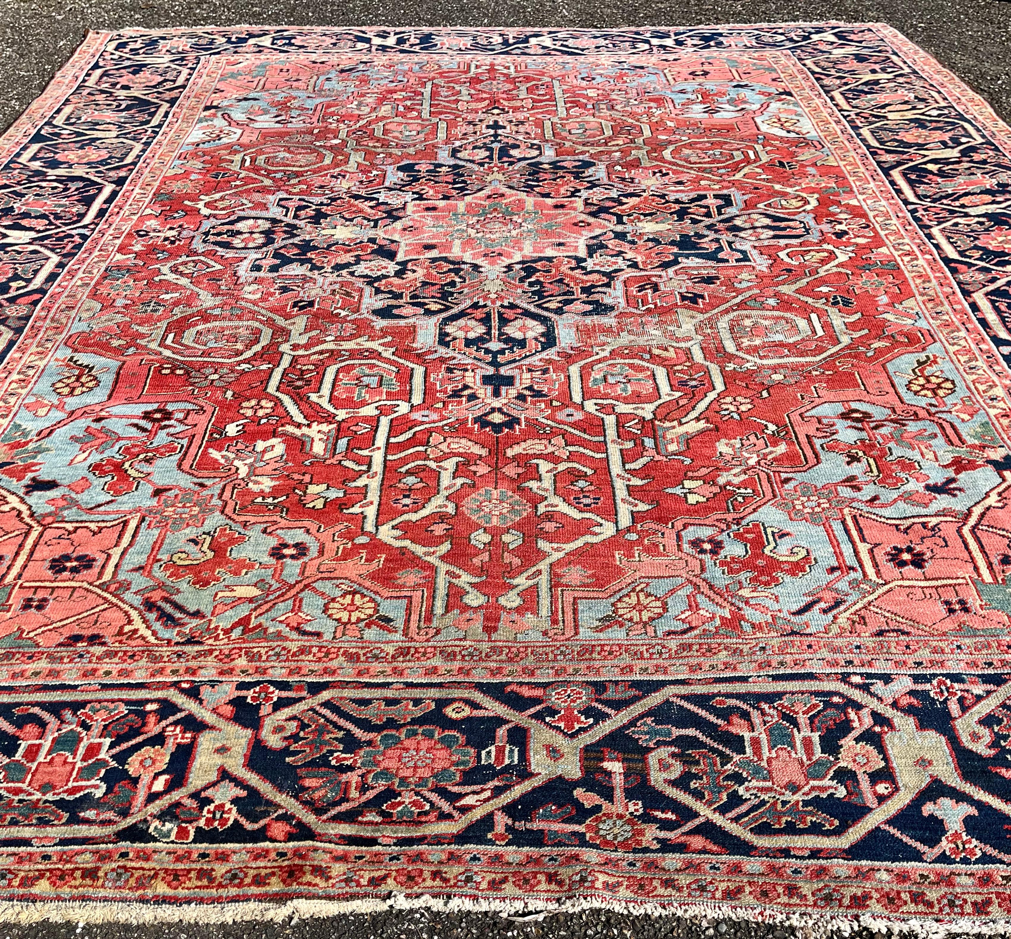 Antik Heriz Carpet Circa 1900/1910 For Sale 4