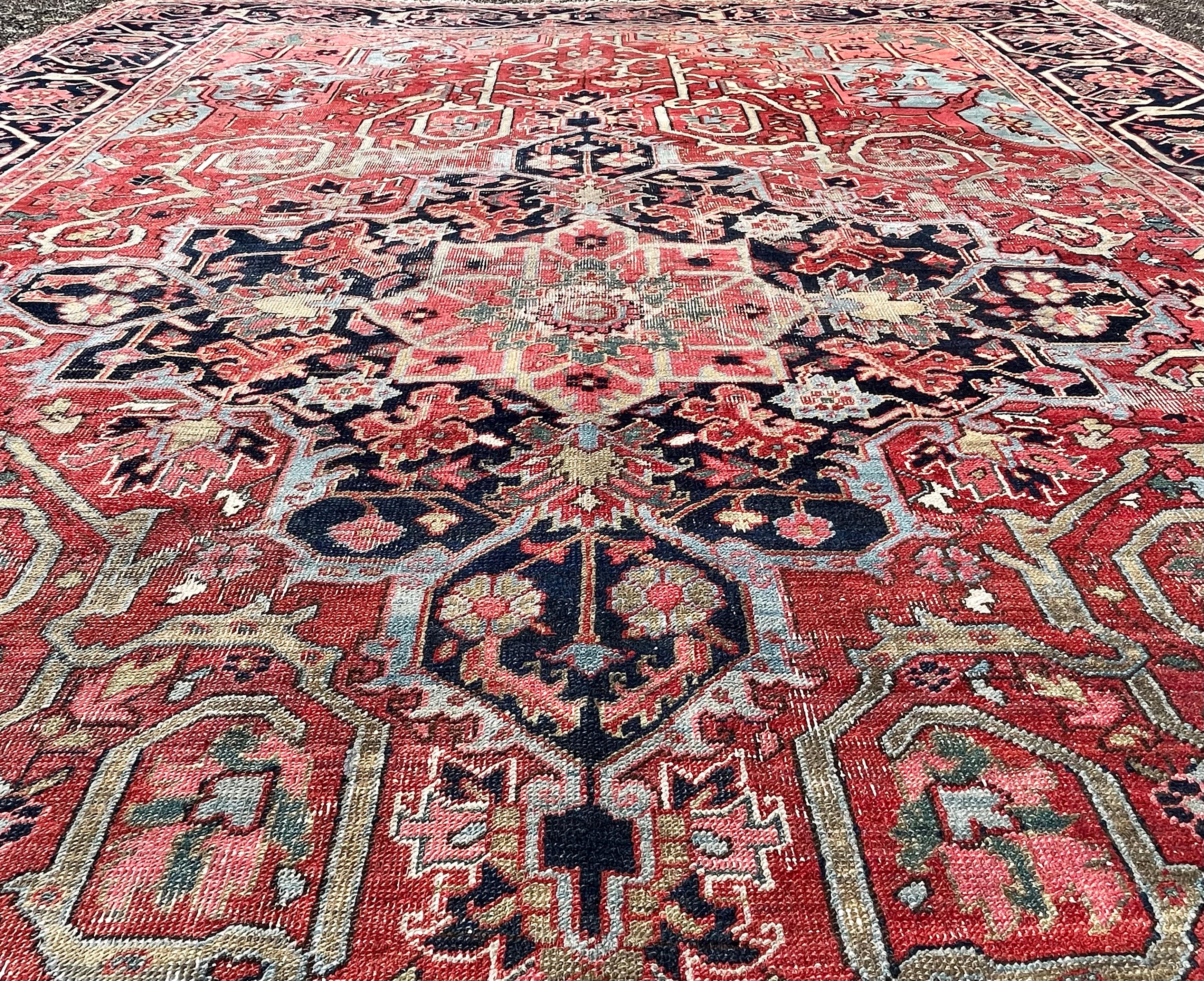 Antik Heriz Carpet Circa 1900/1910 For Sale 5