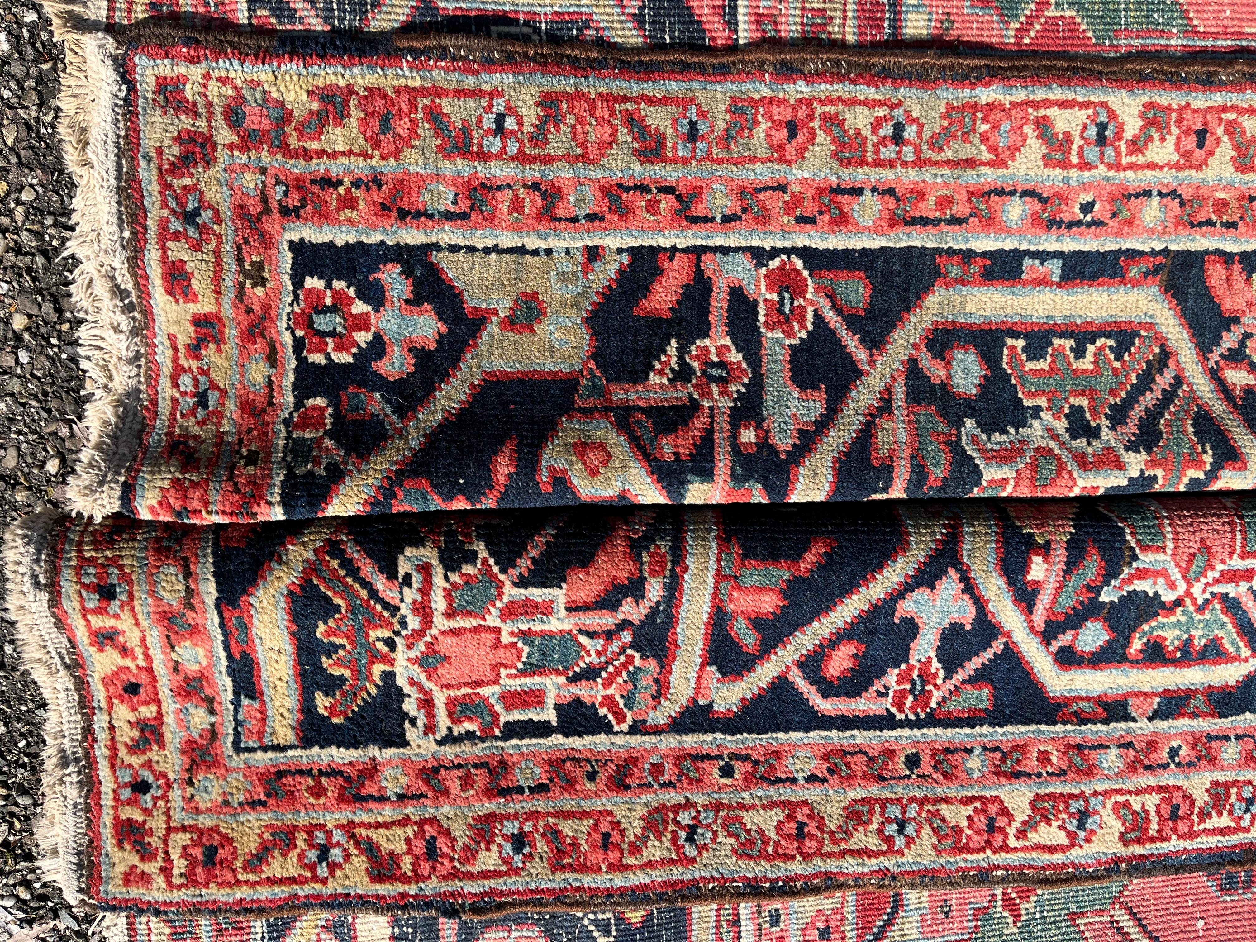 Antik Heriz Carpet Circa 1900/1910 For Sale 8