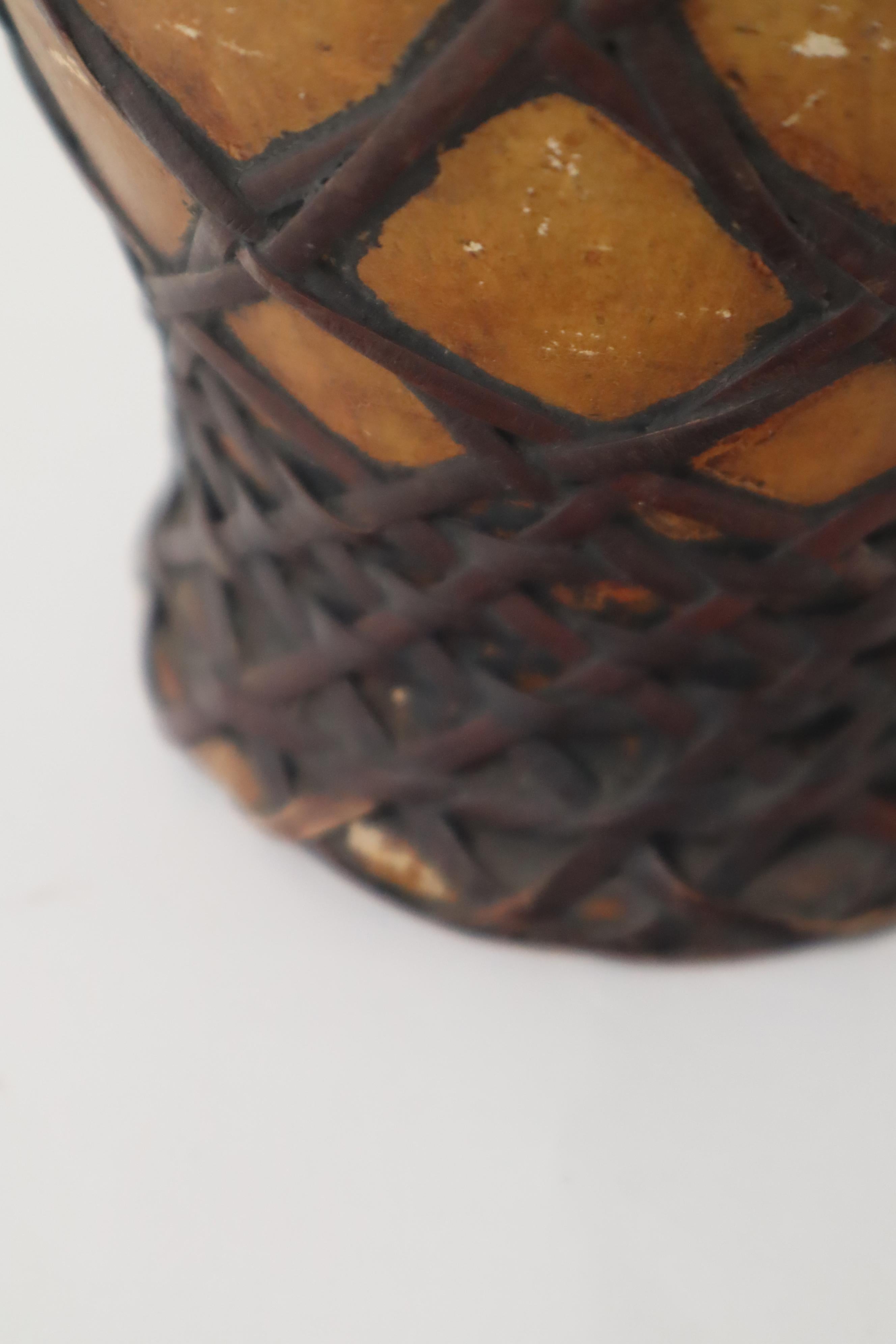 Antike Awaji Pottery braided with bamboo, Japan around 1900s In Good Condition For Sale In Hannover, DE