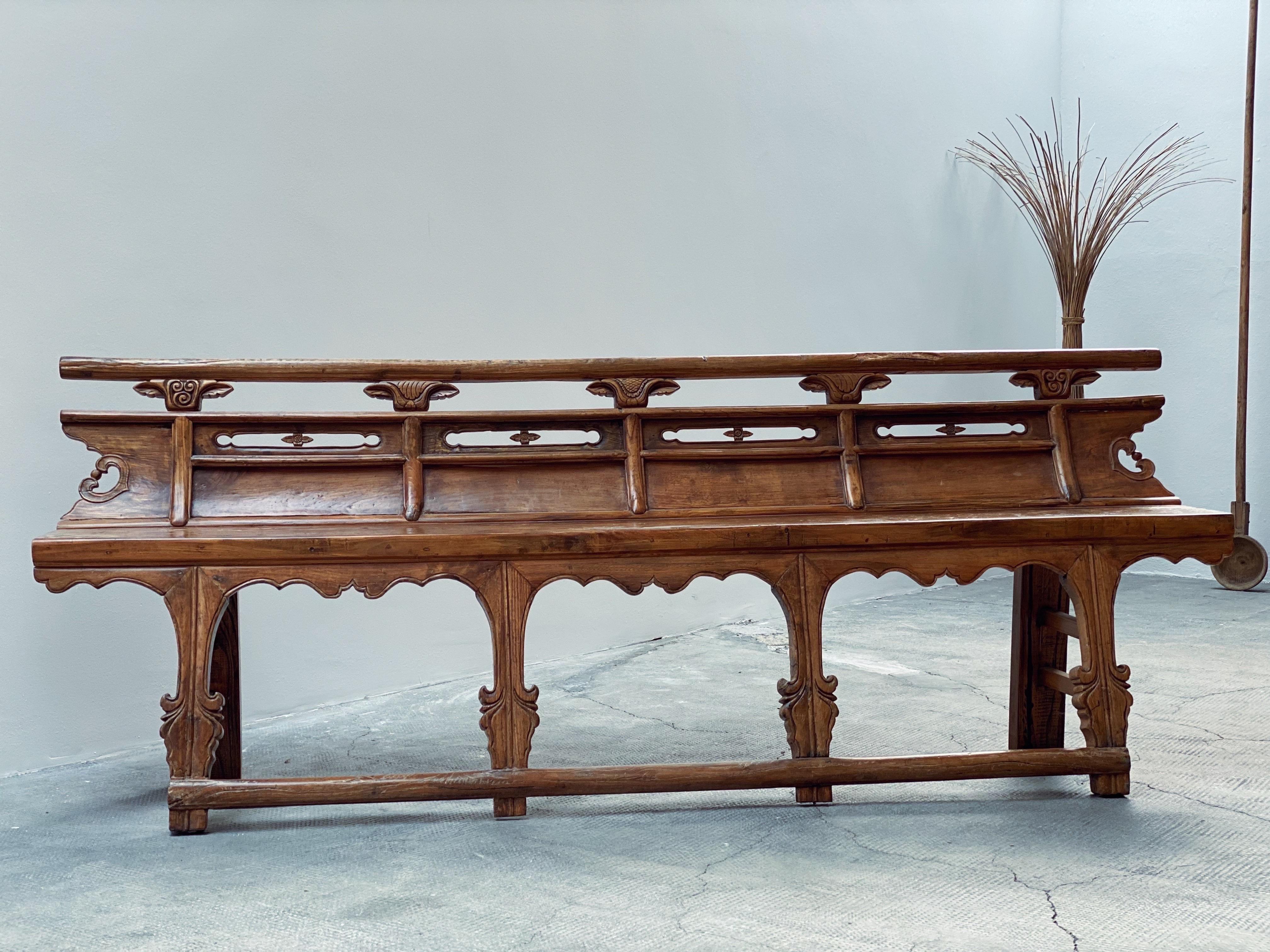 Antike Theaterbank Sitzbank Opera Bench Ulmenholz massiv, China 18. Jhd en venta 1