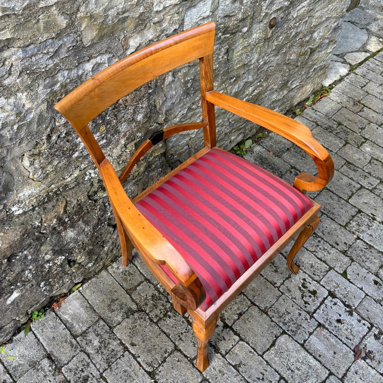 Silla antigua Biedermeier principios del siglo XIX nogal en venta 2
