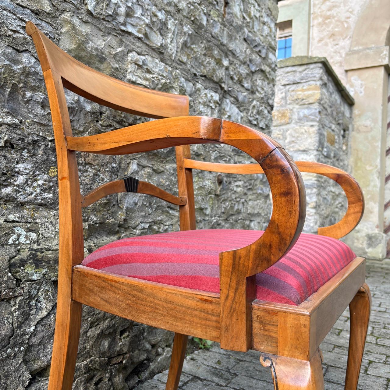 Silla antigua Biedermeier principios del siglo XIX nogal en venta 3