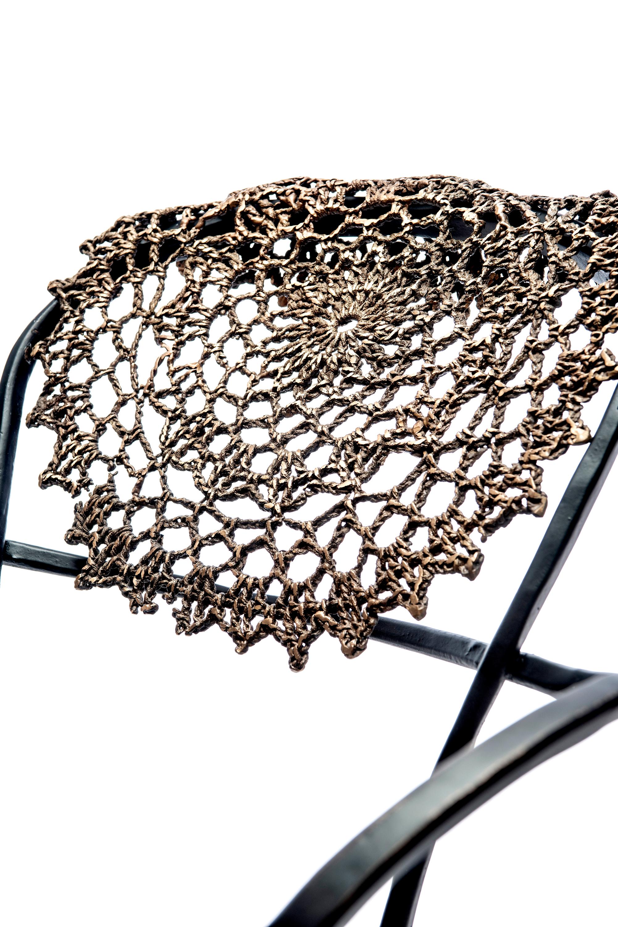 Chaise Antimacassar III en bronze moulé et doily au crochet de Ruben Van Megen Neuf - En vente à Philadelphia, PA