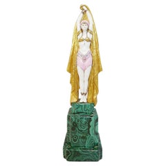 statue en porcelaine art déco Antinea