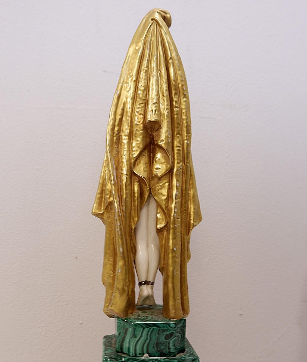 Antinéa Statue in Porcelain, Art Deco, France, 1968, Malachite Style Base For Sale 2