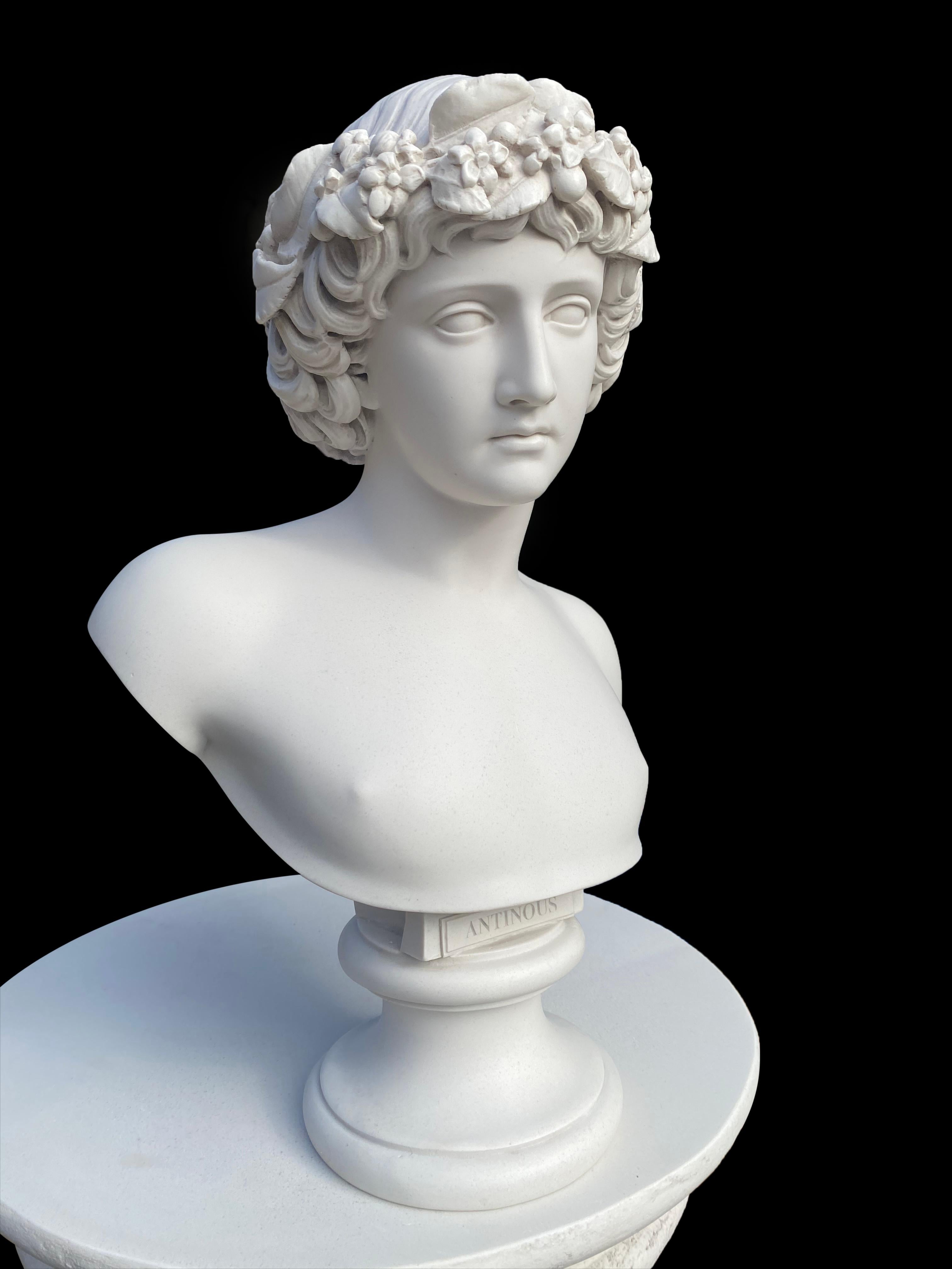 Antinoos Büste Skulptur - 20. Jahrhundert Classic Roman Style (Marmor) im Angebot