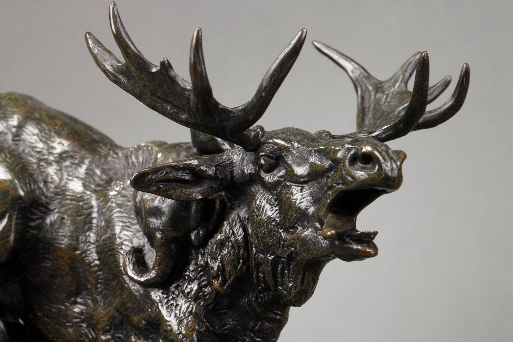 Elk surprised by a Lynx - Gold Figurative Sculpture by Antoine-Louis Barye