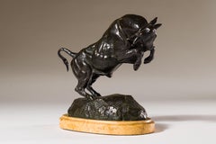 Sculpture d'un taureau portant un taureau par l'animalier Antoine-Louis Barye