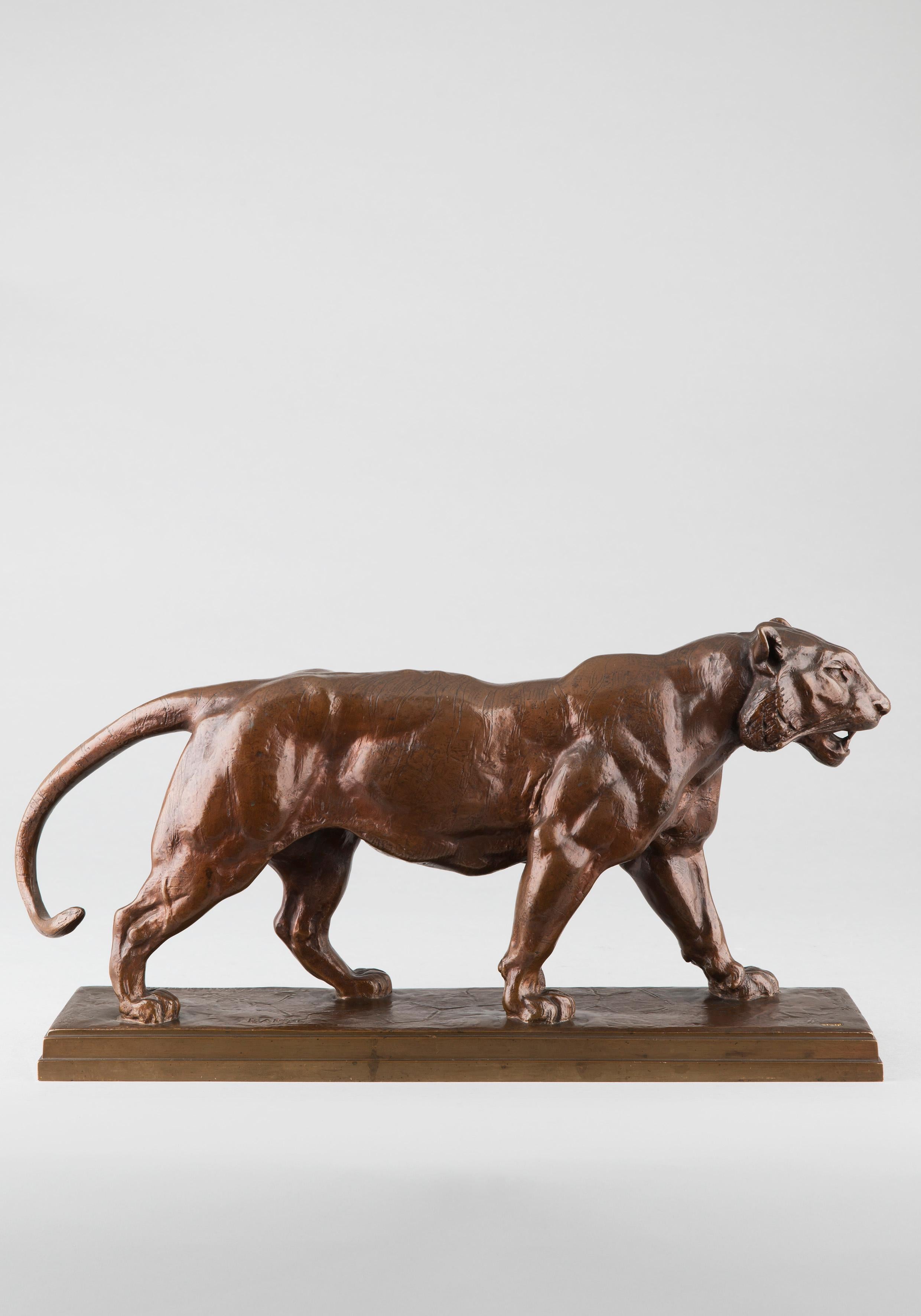 Tiger und Löwe gehen laufend – Sculpture von Antoine-Louis Barye