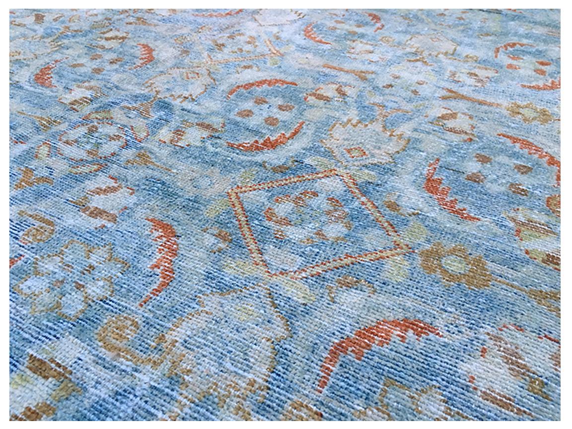 Antioque Persian Malayer Rug Hellblau Elfenbein Rost Grün Beige im Zustand „Gut“ im Angebot in Los Angeles, CA