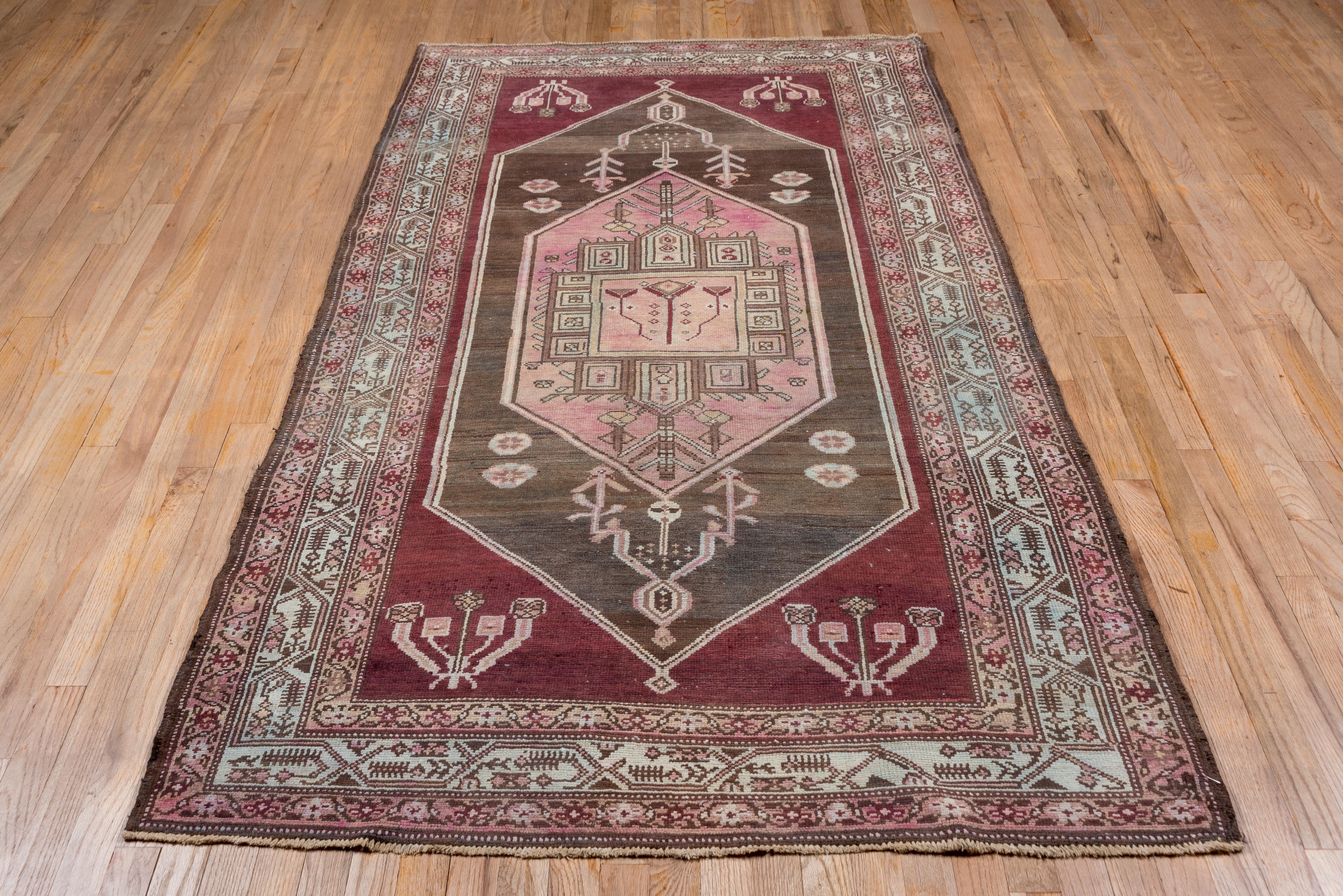 Antiqe 1930er Malayer (Wolle) im Angebot