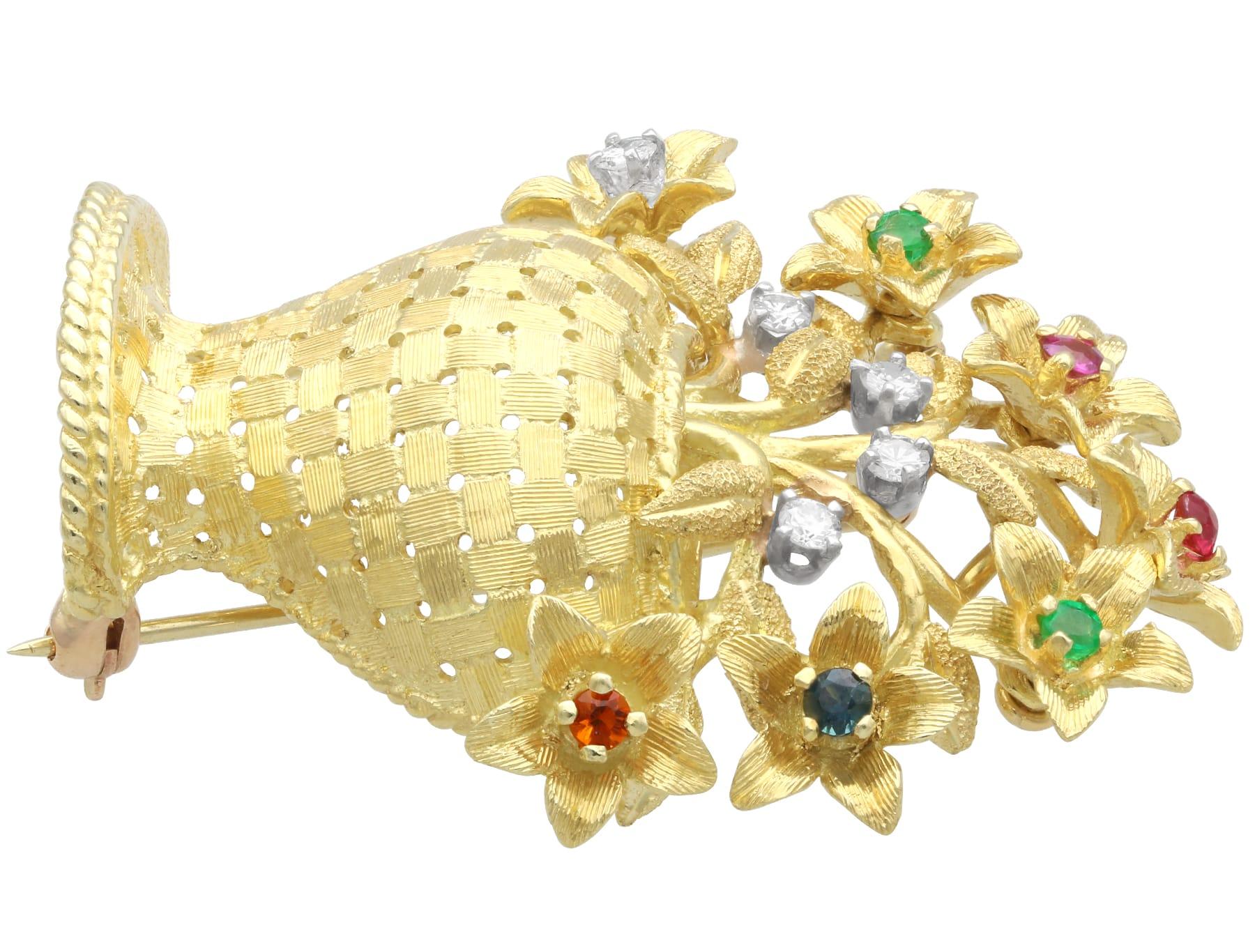 Antica spilla in oro giallo 18 ct. 0,15 ct. e diamanti 0,12 ct. in vendita 2