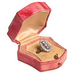 Bague ancienne avec double halo de diamants de taille européenne ancienne 0,15 carat