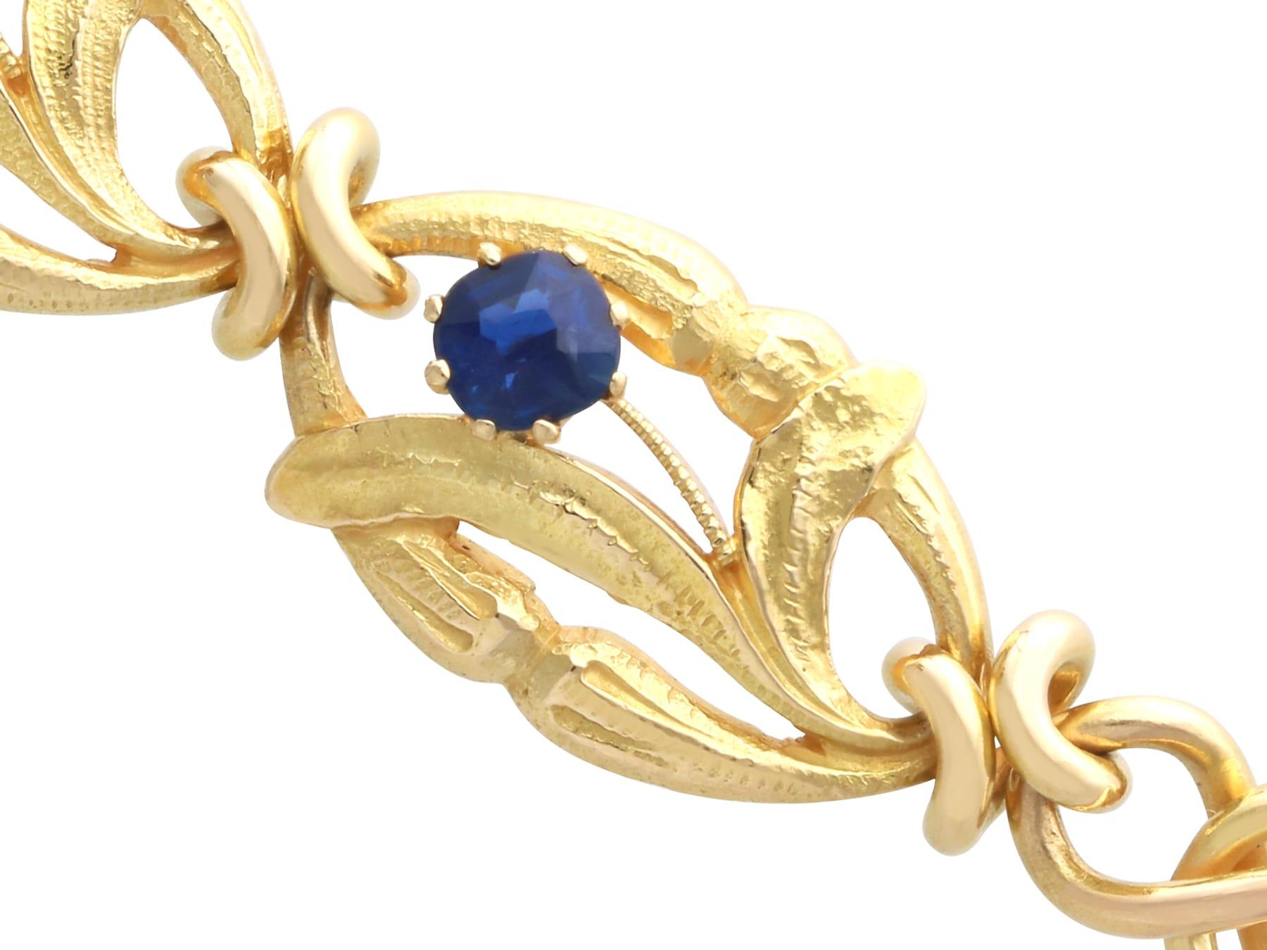 Bracelet ancien en saphir basaltique de 0,20 carat et or jaune 18k Circa 1925 en vente 2
