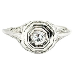 Antique 0.20ct Diamond Ring in 18k White Gold