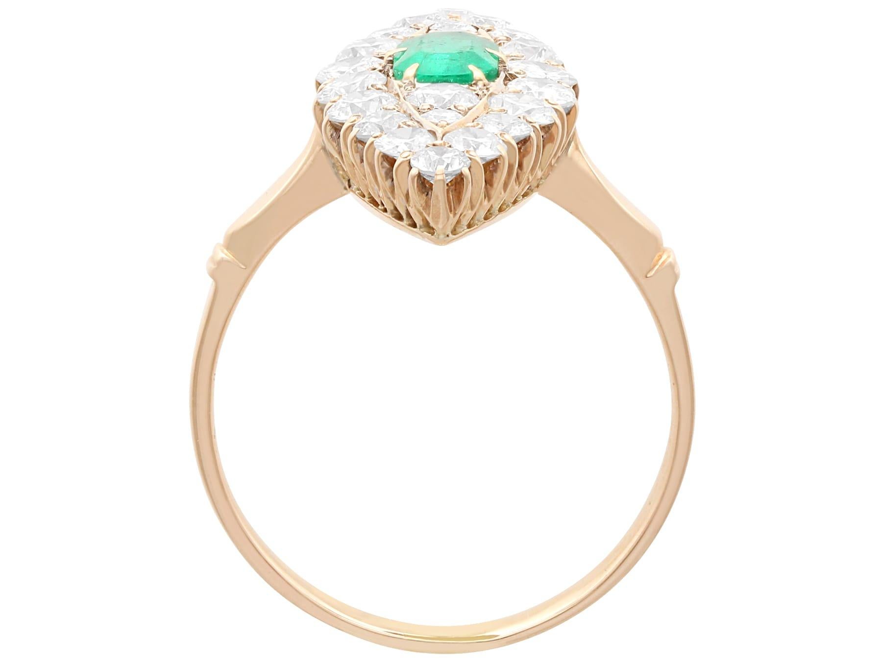 Bague ancienne en or jaune 9 carats avec émeraude de 0,39 carat et diamants de 2,04 carats, c. 1920 en vente 3