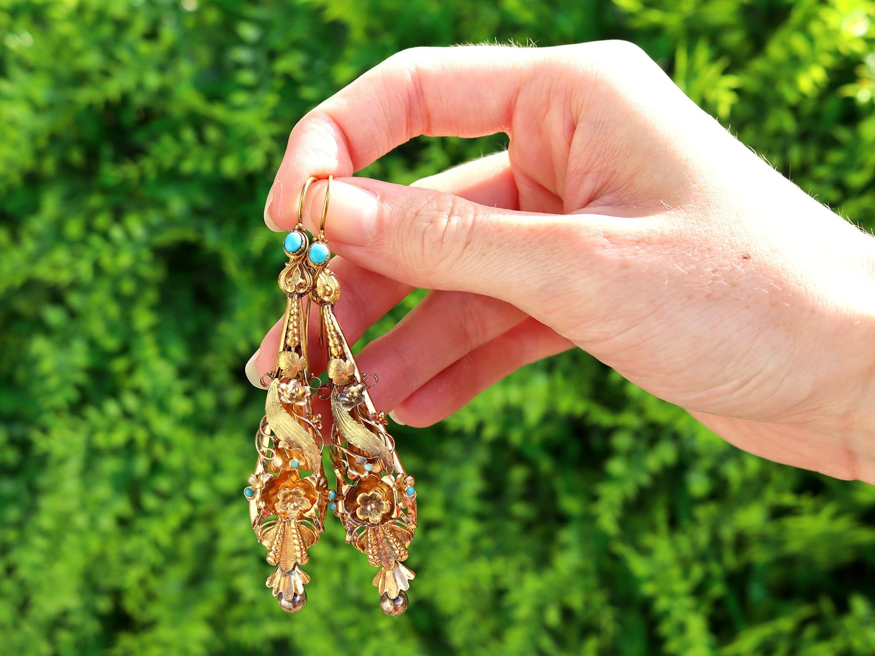 A stunning, fine and impressive pair of antique Georgian 0.45Ct turquoise and 18 karat yellow gold drop earrings; part of our antique jewelry and estate jewelry collections.

These stunning antique Georgian earrings are crafted in 18k yellow