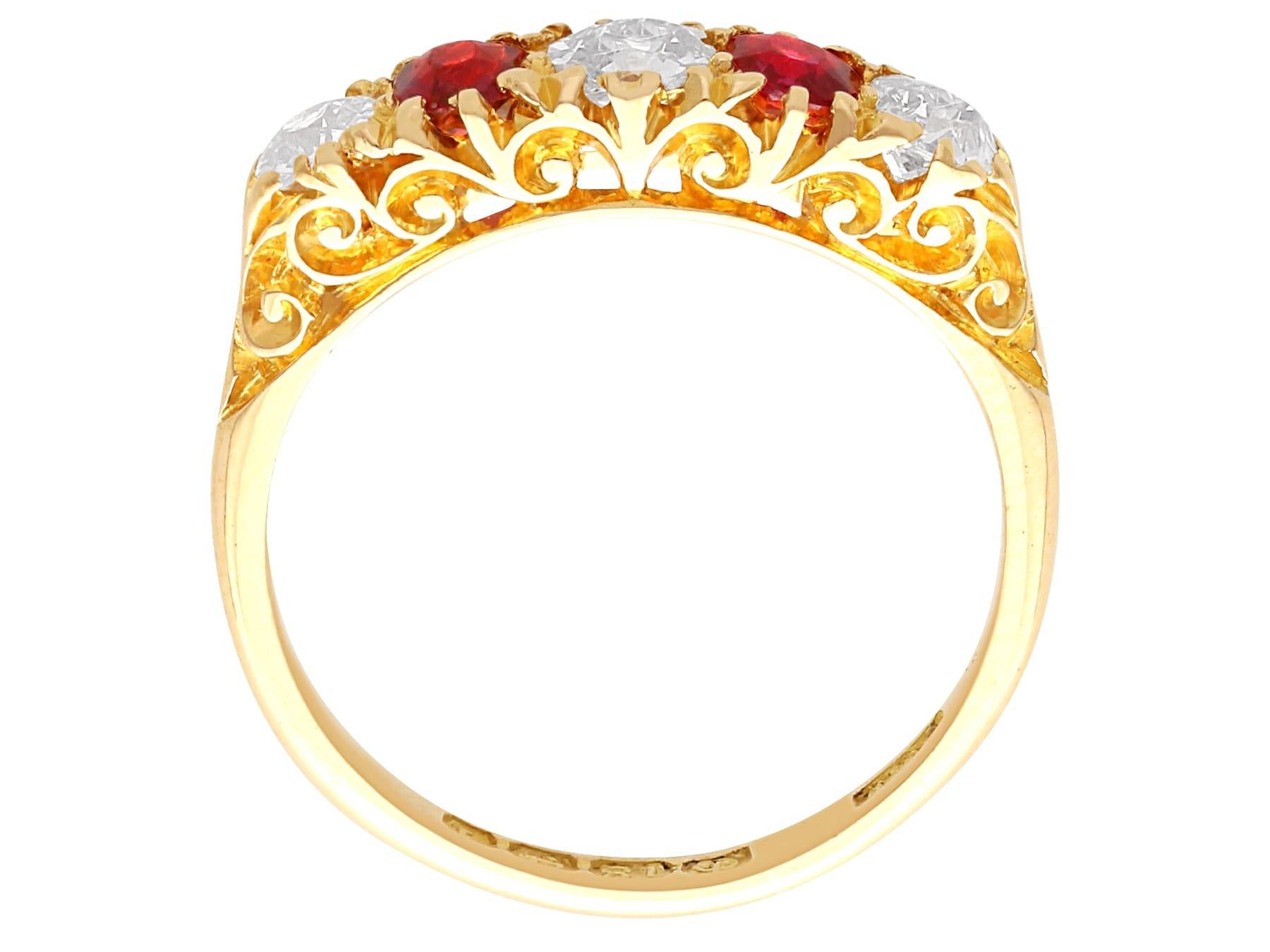 1910s 0.45Ct Ruby 0.60Ct Diamond 18k Yellow Gold Five Stone Ring Excellent état - En vente à Jesmond, Newcastle Upon Tyne