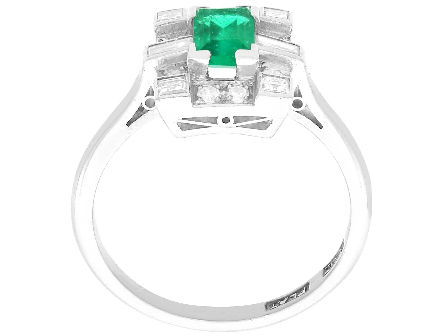 Women's or Men's Antique 0.50 Carat Emerald and 0.33 Carat Diamond 18k White Gold Dress Ring For Sale