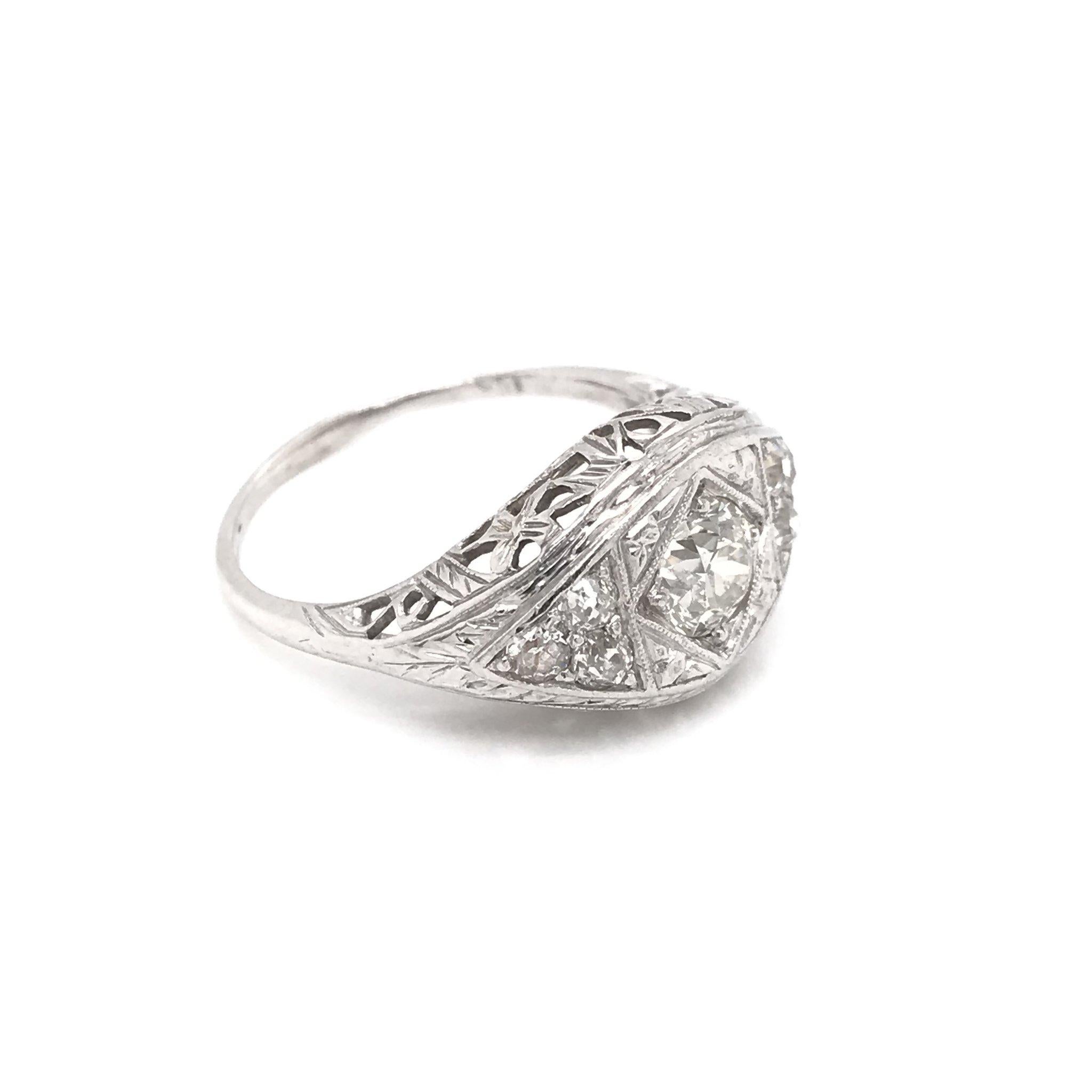 Women's or Men's Antique 0.55 Carat Floral Filigree Ring