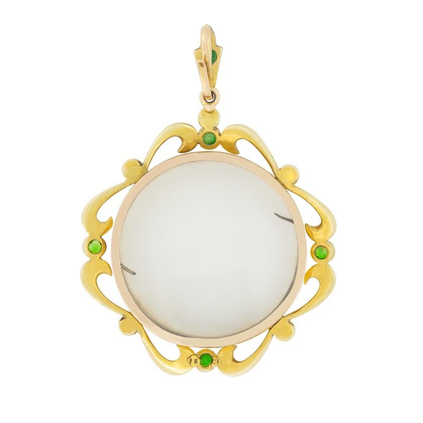 Antiker 0,55ct Peridot- und Perlenrahmen-Anhänger, um 1900 (Rundschliff) im Angebot