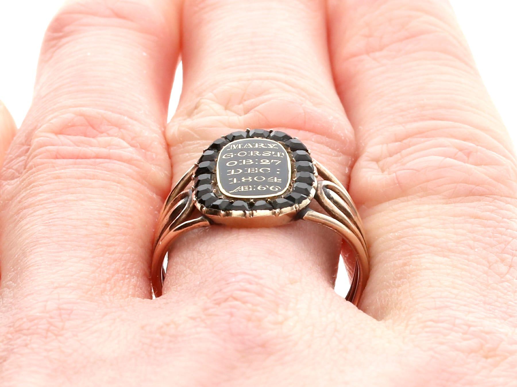 Antique 0.57Ct Jet, Black Enamel and 9k Yellow Gold Mourning Ring Circa 1804 For Sale 7