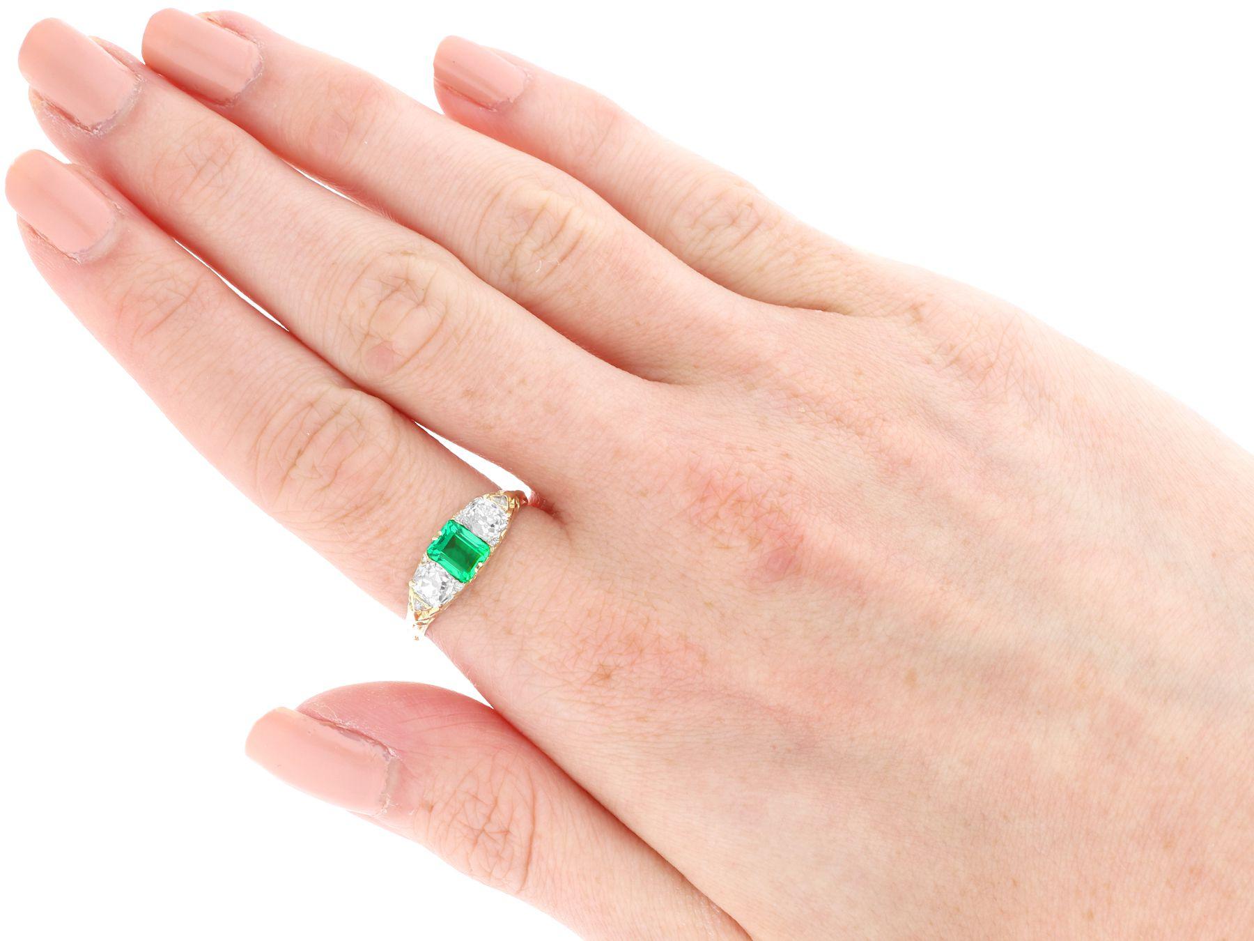 Antique 0.64 carat Emerald 0.79 carat Diamond 18k Yellow Gold Trilogy Ring For Sale 1