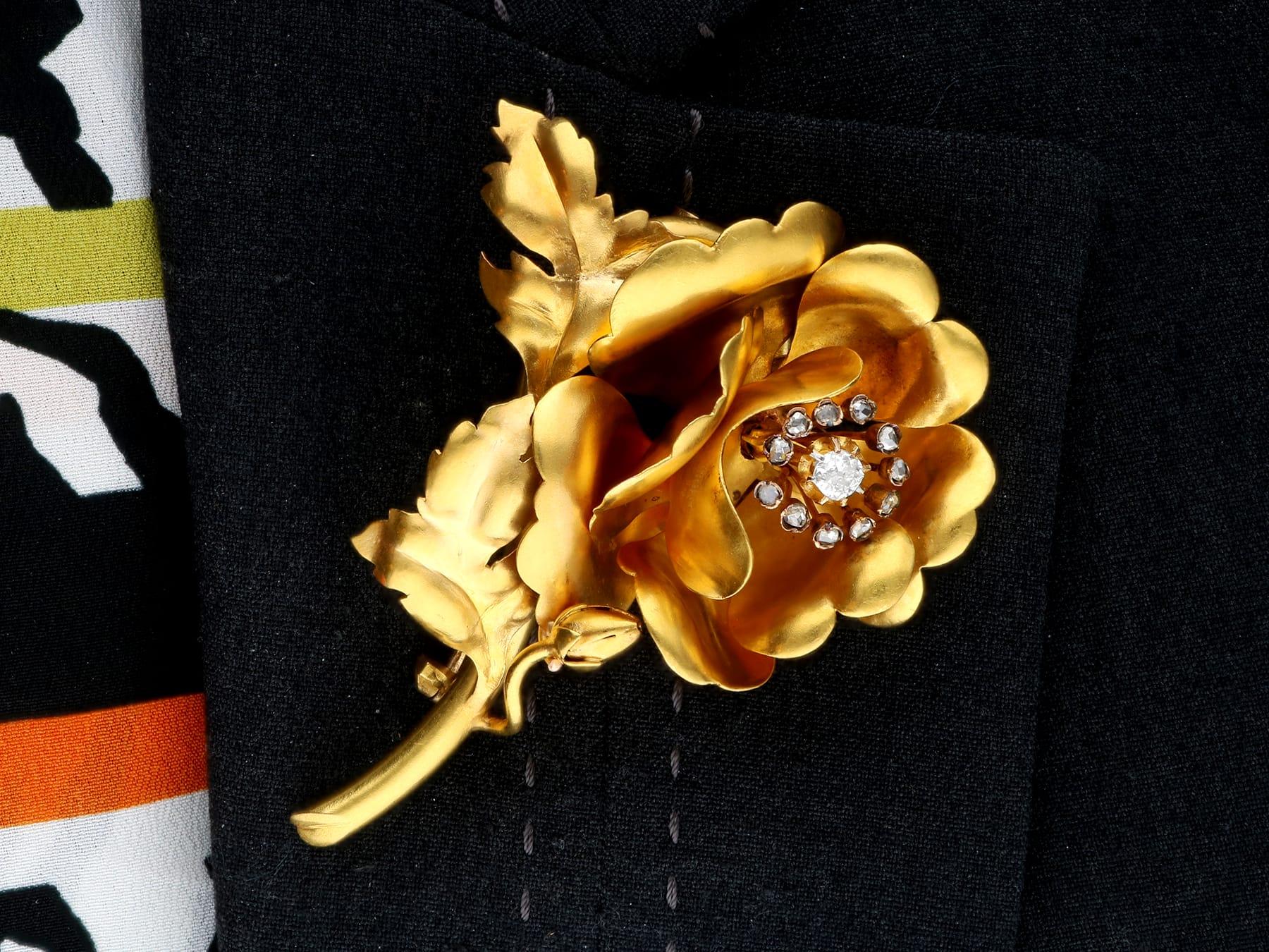 Antique 0.65 Carat Diamond and 22k Yellow Gold Floral Brooch Circa 1880 For Sale 6
