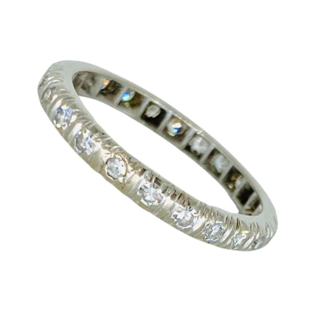 Anillo de oro blanco de 14 quilates con diamantes antiguos de 0,70 quilates