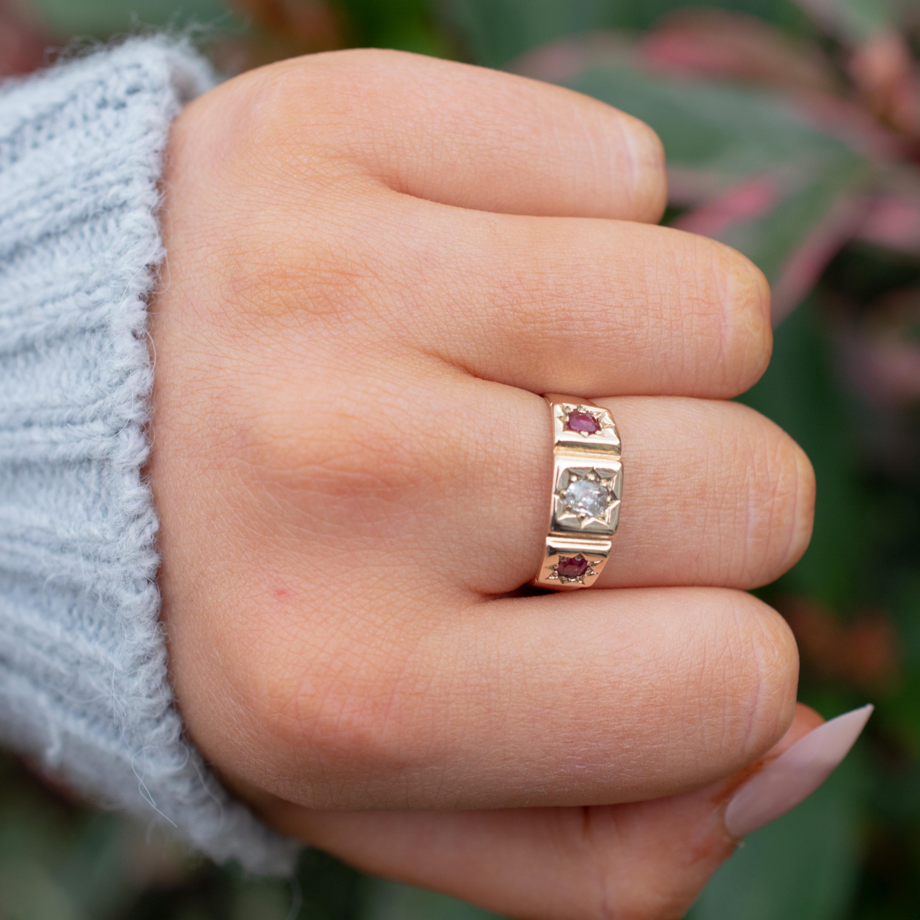 Antique Ruby Diamond Gypsy Ring 18 Karat Gold For Sale 2