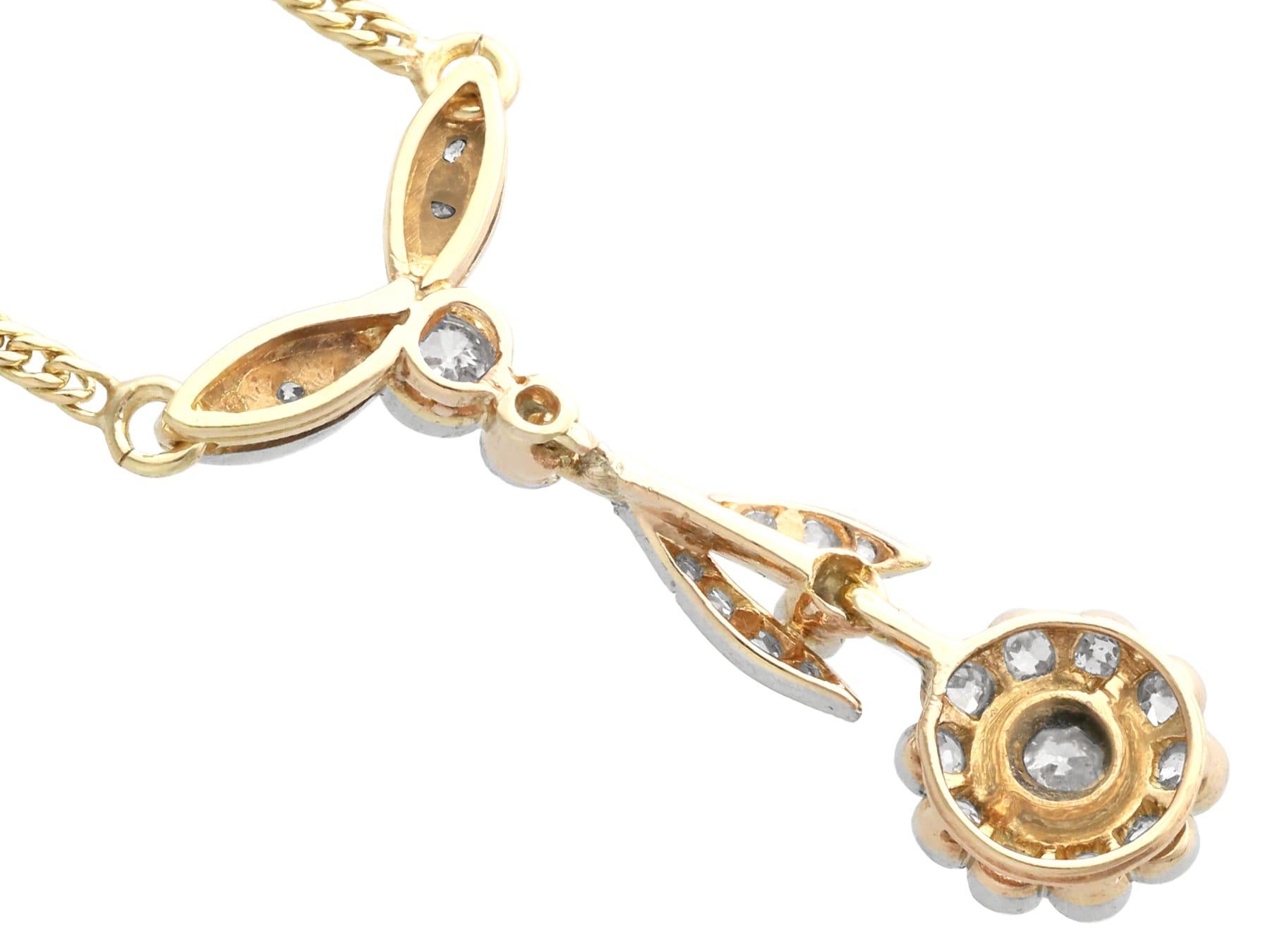 Antique 0.73 Carat Diamond Yellow Gold and Platinum Floral Necklace For Sale 1
