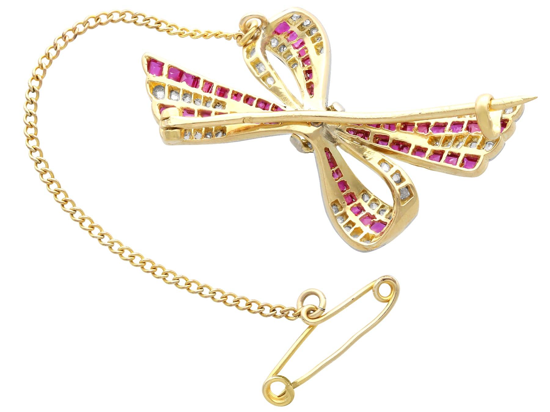 Women's or Men's Antique 0.78Ct Ruby and 0.40Ct Diamond 18k Yellow Gold Bow Brooch Circa 1910 For Sale