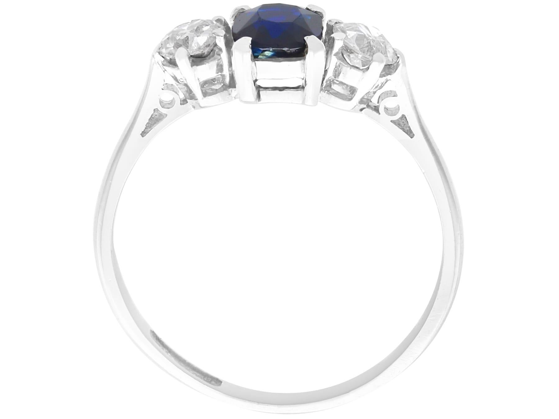 Antique 0.83Ct Sapphire and 0.52Ct Diamond, Platinum Trilogy Ring Circa 1930 In Excellent Condition For Sale In Jesmond, Newcastle Upon Tyne