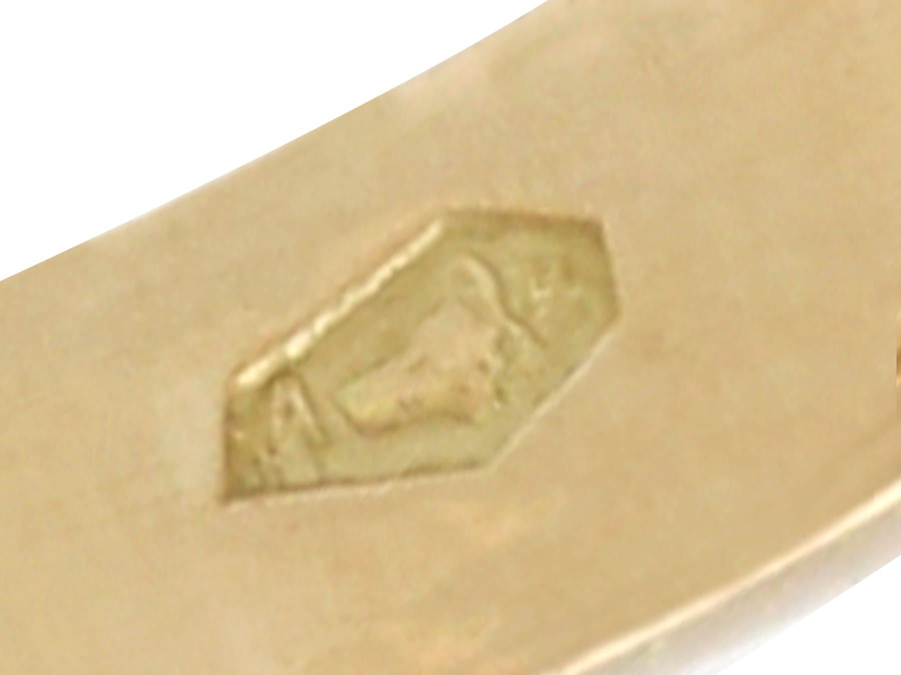 Bague marquise ancienne en or jaune 14 carats avec saphir 0,85 carat et diamants 0,62 carat  en vente 1