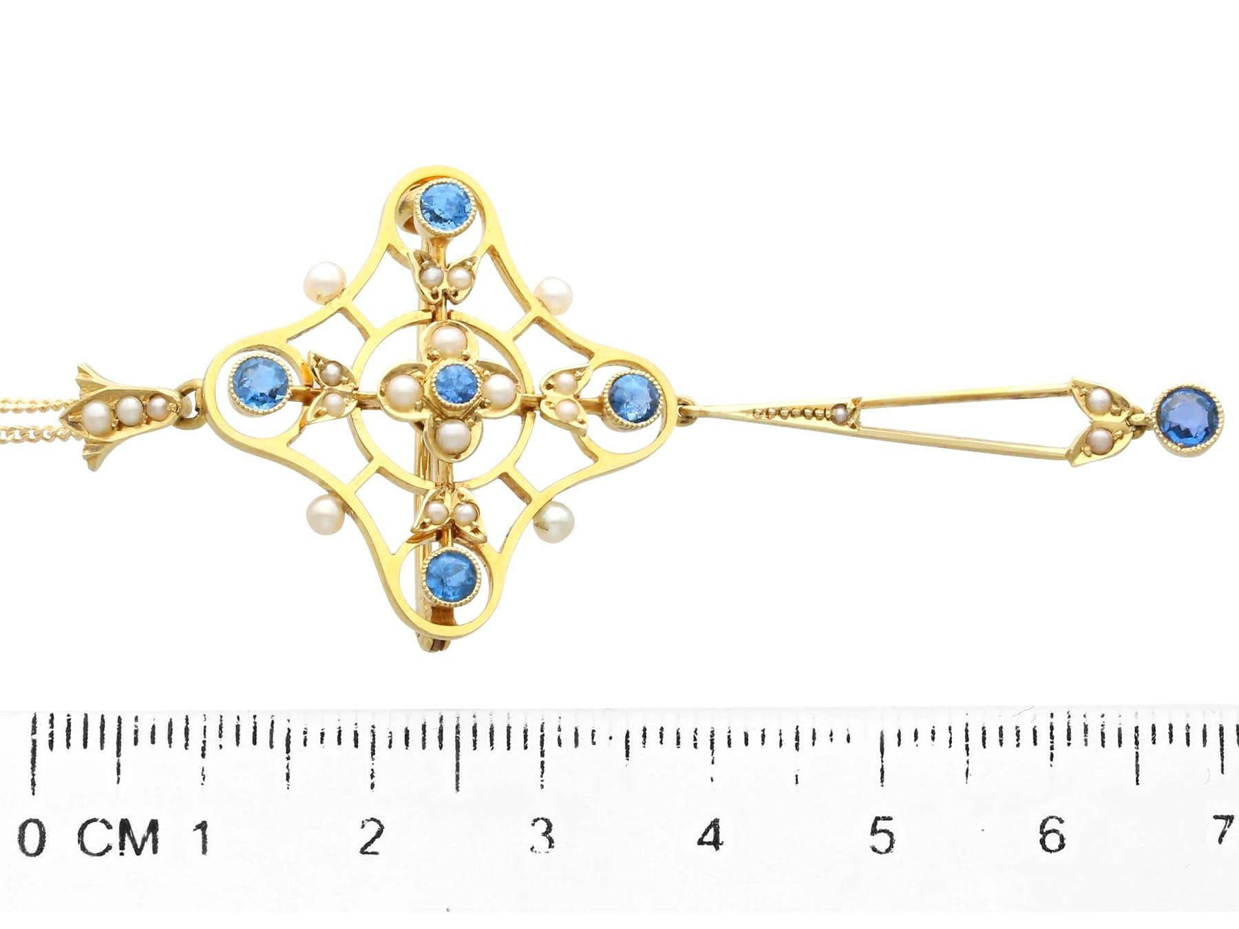 Antique 0.85Ct Sapphire and Seed Pearl 15k Yellow Gold Pendant/Brooch For Sale 3