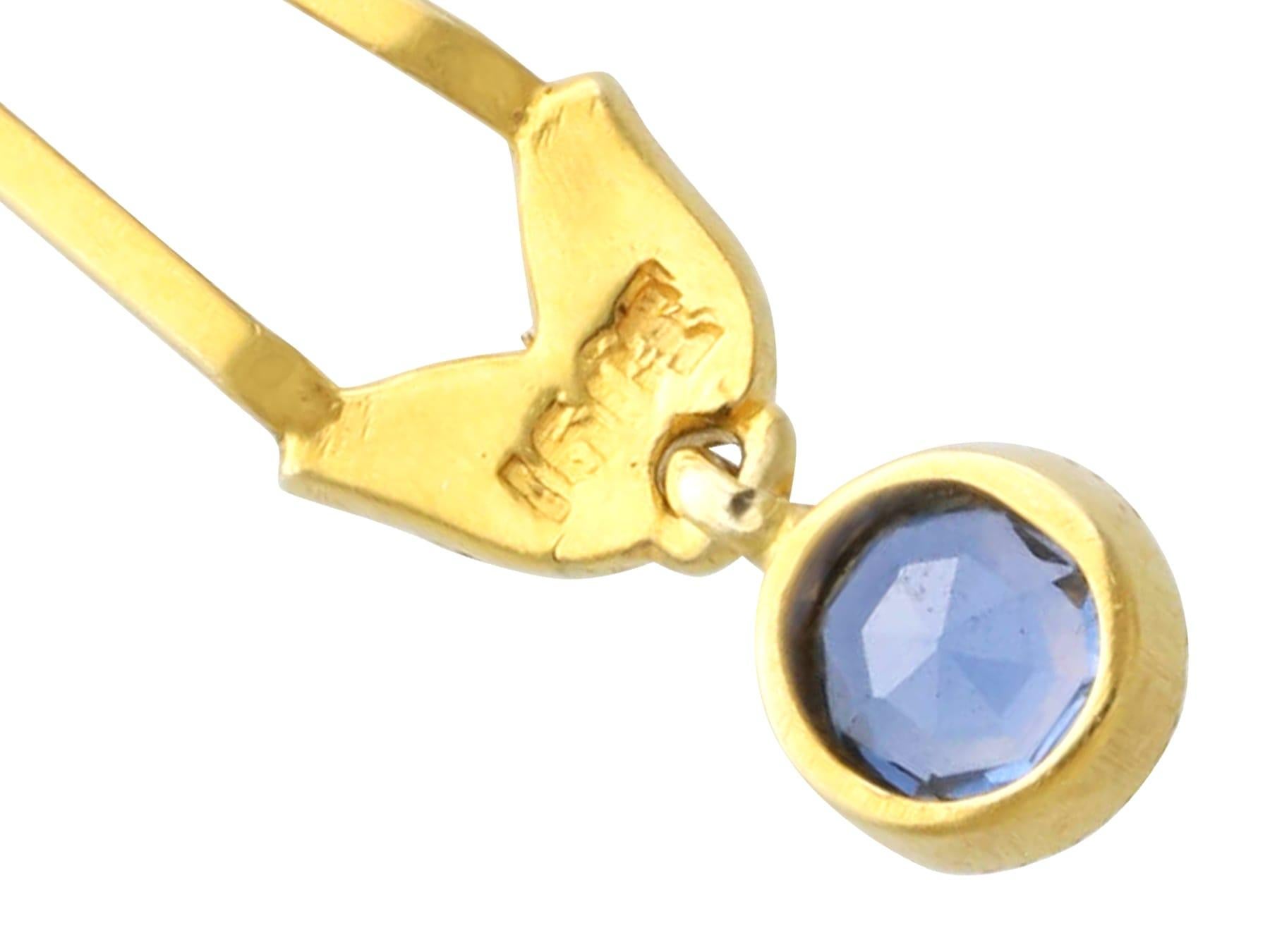 Antique 0.85 Carat Sapphire and Seed Pearl 15k Yellow Gold Pendant/Brooch For Sale 4