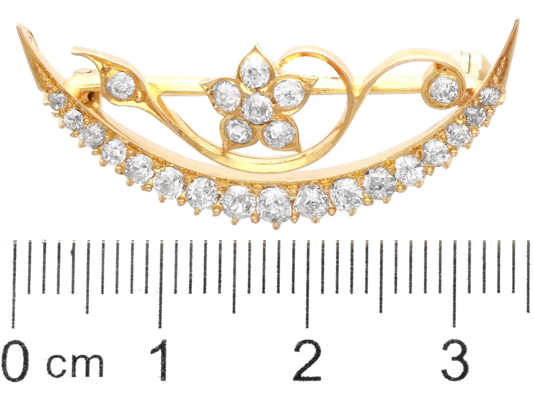 Antique 0.87Ct Diamond and 18k Yellow Gold Brooch Circa 1890 For Sale 3