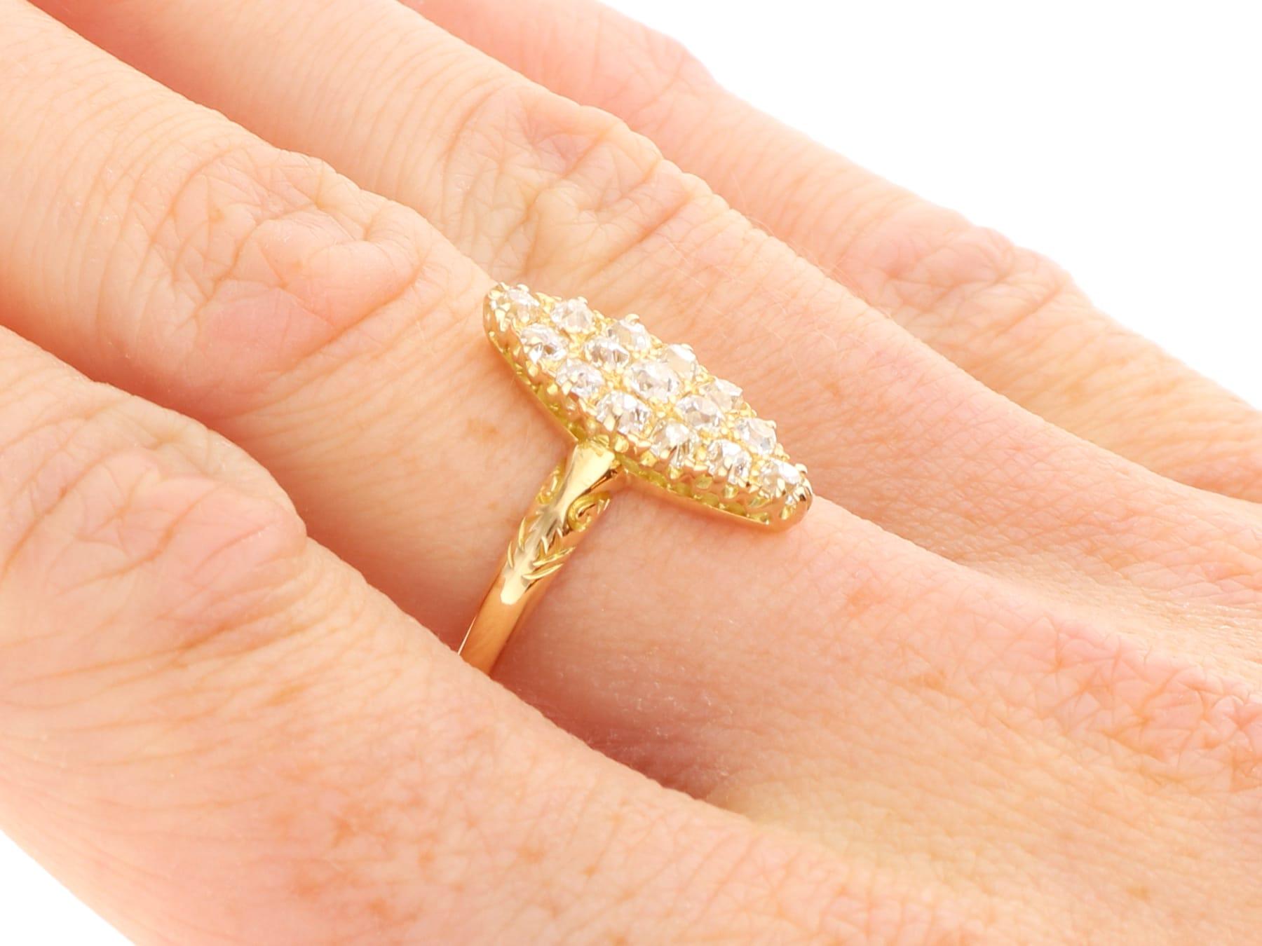 Bague marquise ancienne en or jaune 18 carats et diamants de 0,90 carat, c. 1925 en vente 5