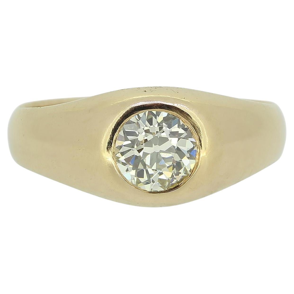 Antique 0.90 Carat Diamond Single Stone Ring For Sale