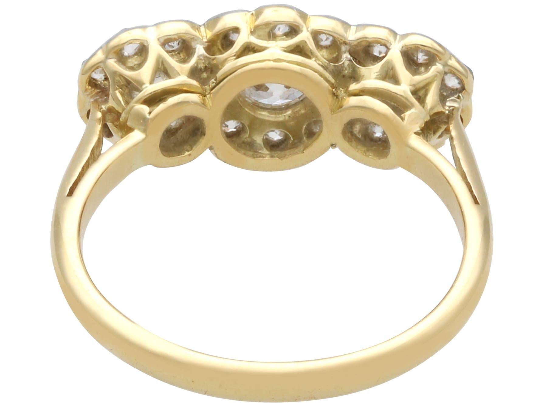 Bague grappe ancienne en or jaune 18 carats et diamants de 0,95 carat, c. 1910 Unisexe en vente