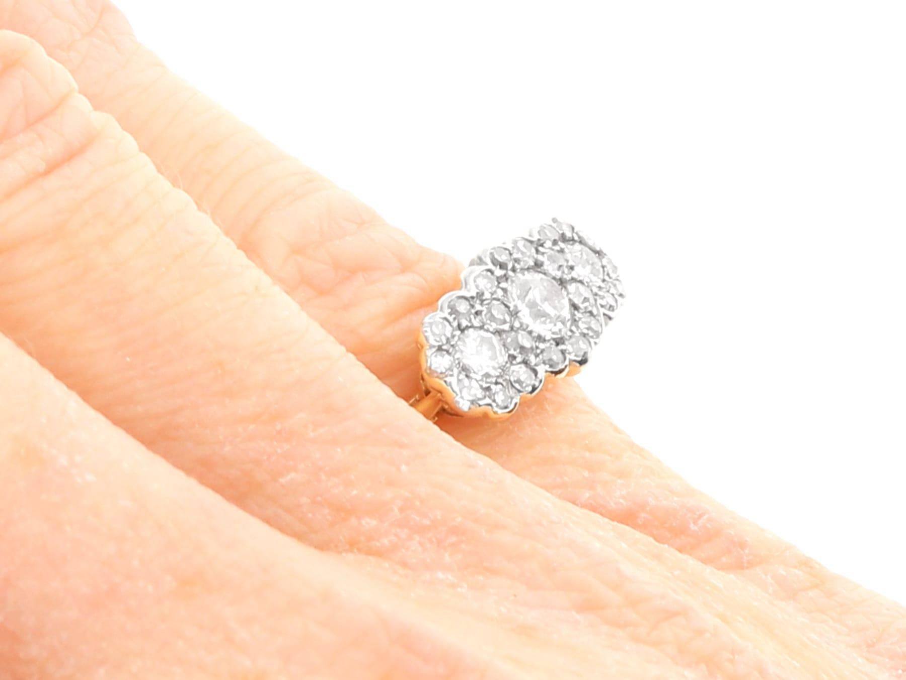 Bague grappe ancienne en or jaune 18 carats et diamants de 0,95 carat, c. 1910 en vente 3