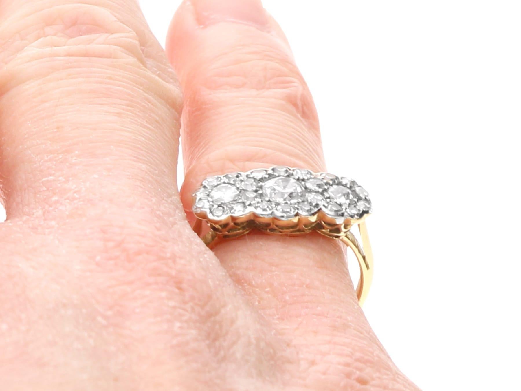 Bague grappe ancienne en or jaune 18 carats et diamants de 0,95 carat, c. 1910 en vente 4