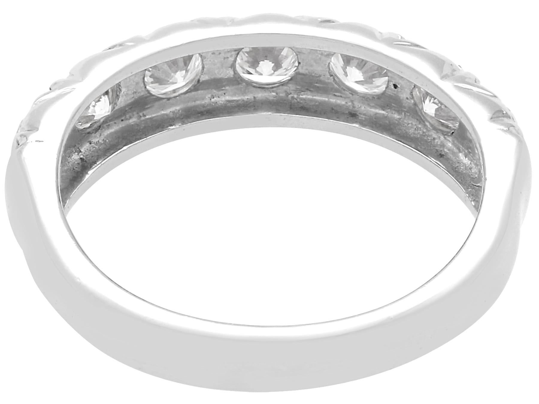 Antique 0.95Ct Diamond and 18k White Gold Half Eternity Ring Circa 1930 In Excellent Condition For Sale In Jesmond, Newcastle Upon Tyne