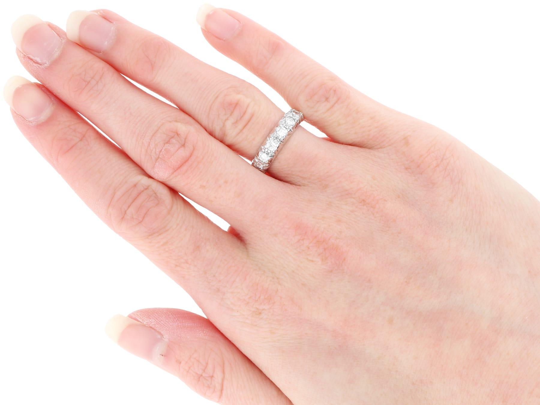 Antique 0.95Ct Diamond and 18k White Gold Half Eternity Ring Circa 1930 For Sale 3