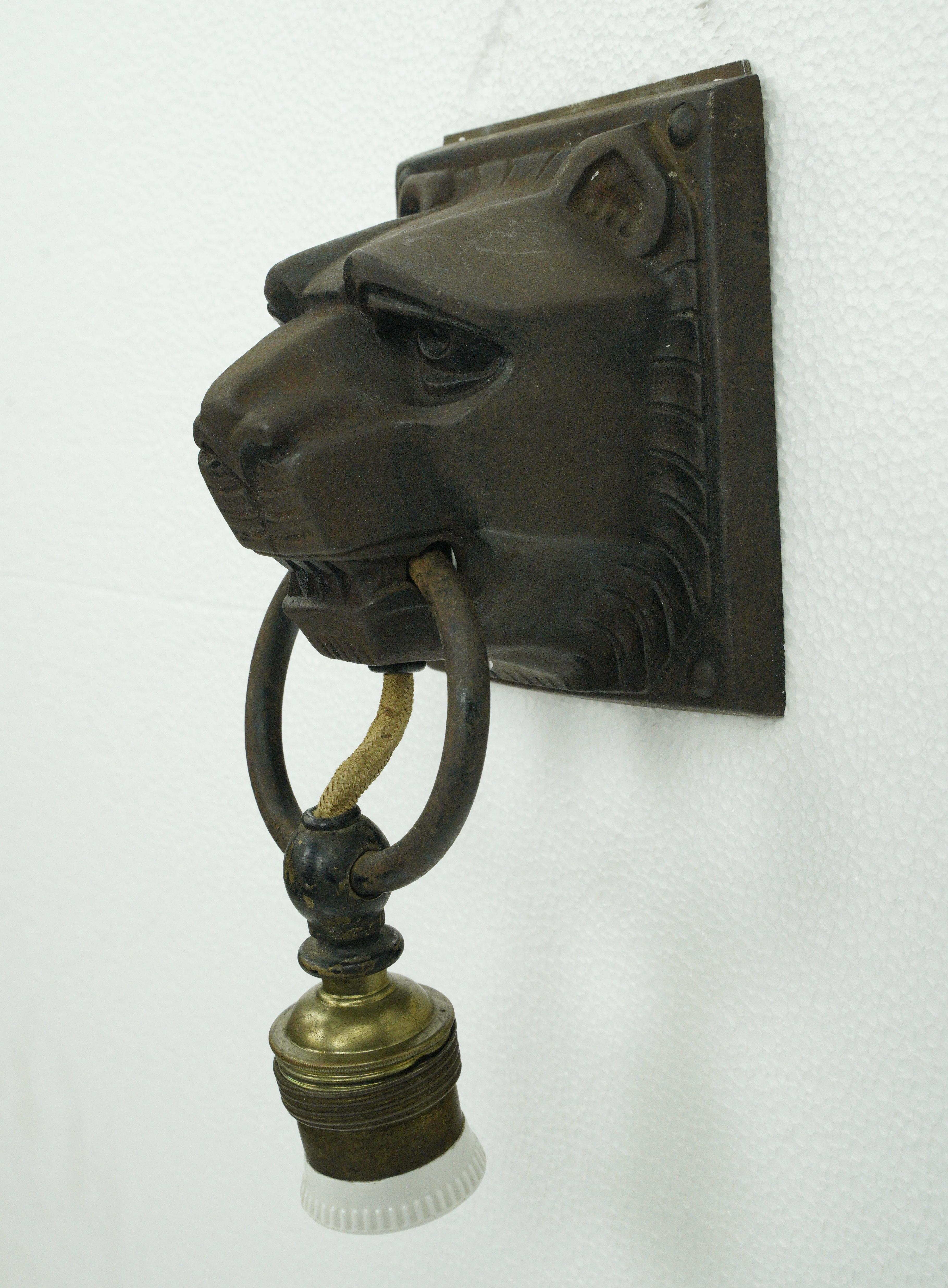 20th Century Antique 1 Bulb Cast Iron Lion Head Wall Sconce