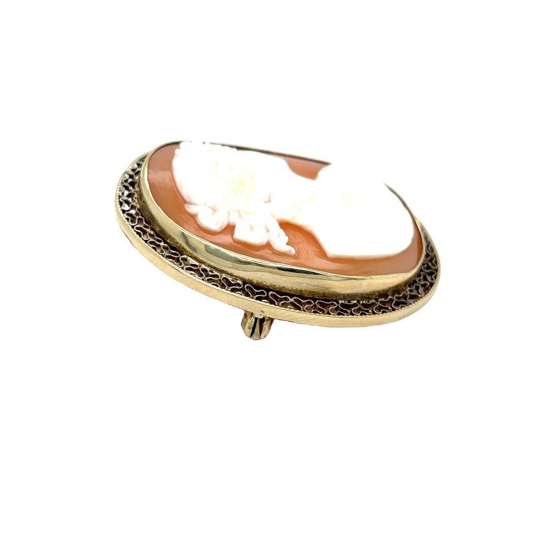 Antique 10 Karat Yellow Gold Cameo Brooch For Sale 4