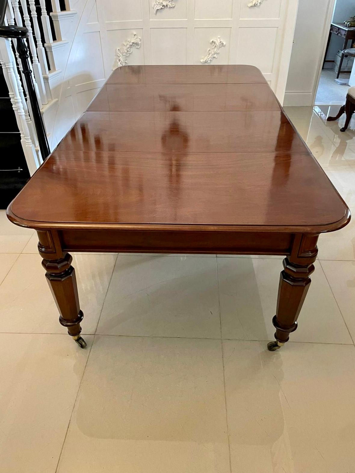 Antique 10 Seater Quality Figured Mahogany Dining Table 7