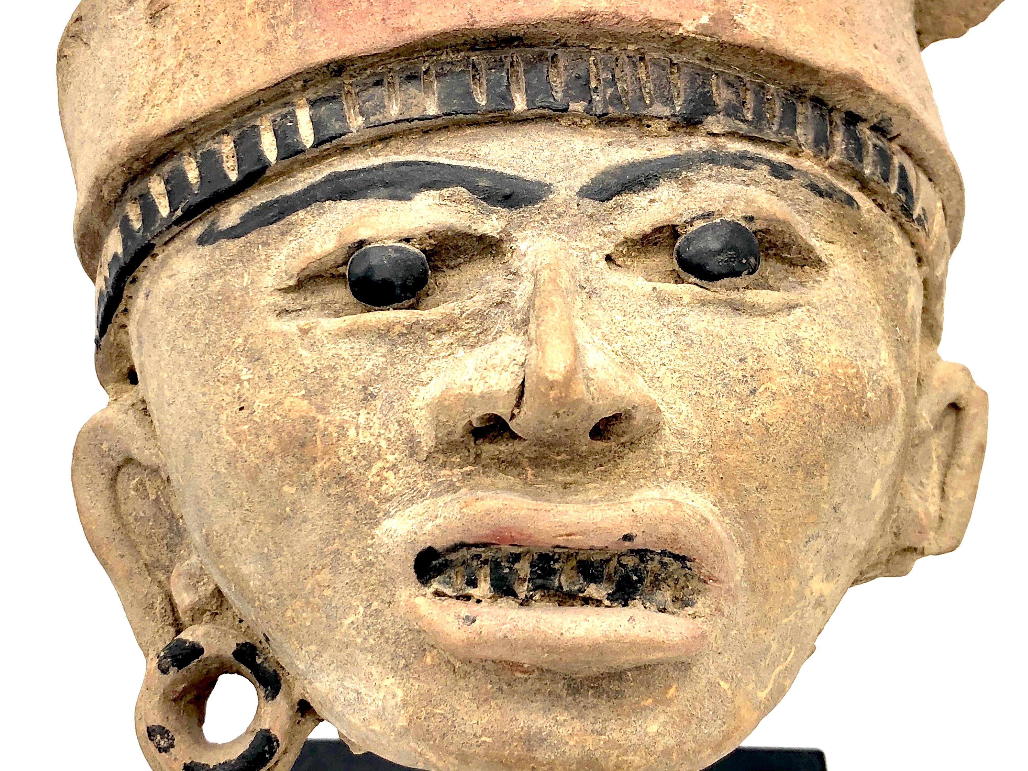Antique 100 B.C.-800 A.C. Mexico Remojadas Culture Warrior Terracotta Sculpture In Fair Condition For Sale In Munich, DE